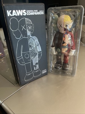 KAWS Companion 2020 Open Edition Black 16” Vinyl Action KAWS Companion 2020 Open Edition Black 16” Vinyl Action