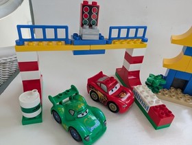 Lego Duplo 5819 Disney Cars - Tokyo Racing Lightning McQueen Carla Veloso  2011