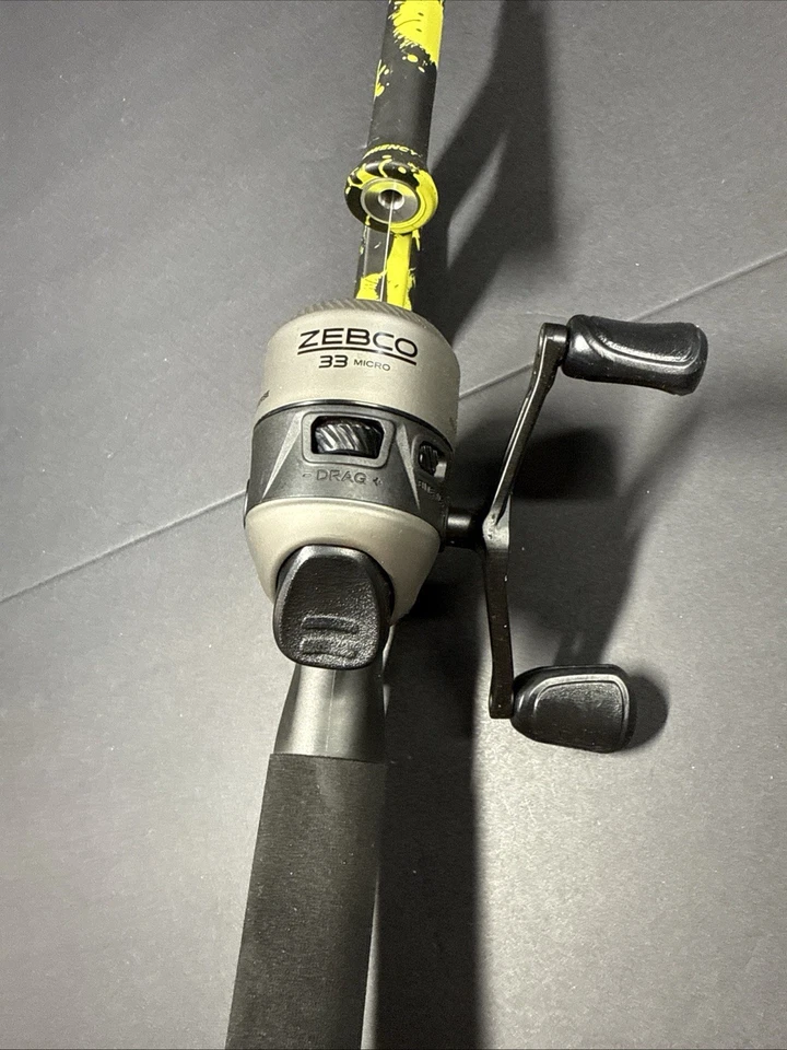 2 Tiny But Mighty Spincast Pocket Combo  Fiberglass Compact Rod with braided lin - Image 4 of 4