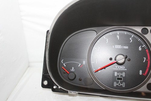 Speedometer Instrument Cluster 04 Isuzu Axiom Dash Panel Gauges 38,430 Miles - Picture 3 of 6