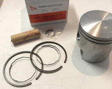 Std Size Piston Kit For Yamaha 250cc Enduro DT1 DT 1 Includes Rings Pin Clips