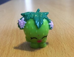 strawberry kiss shopkin
