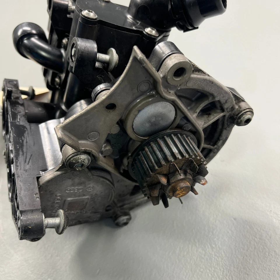 AUDI A5 Quattro 2018-2023 motor refrigerante termostato bomba de agua OEM Foto 4 de 4