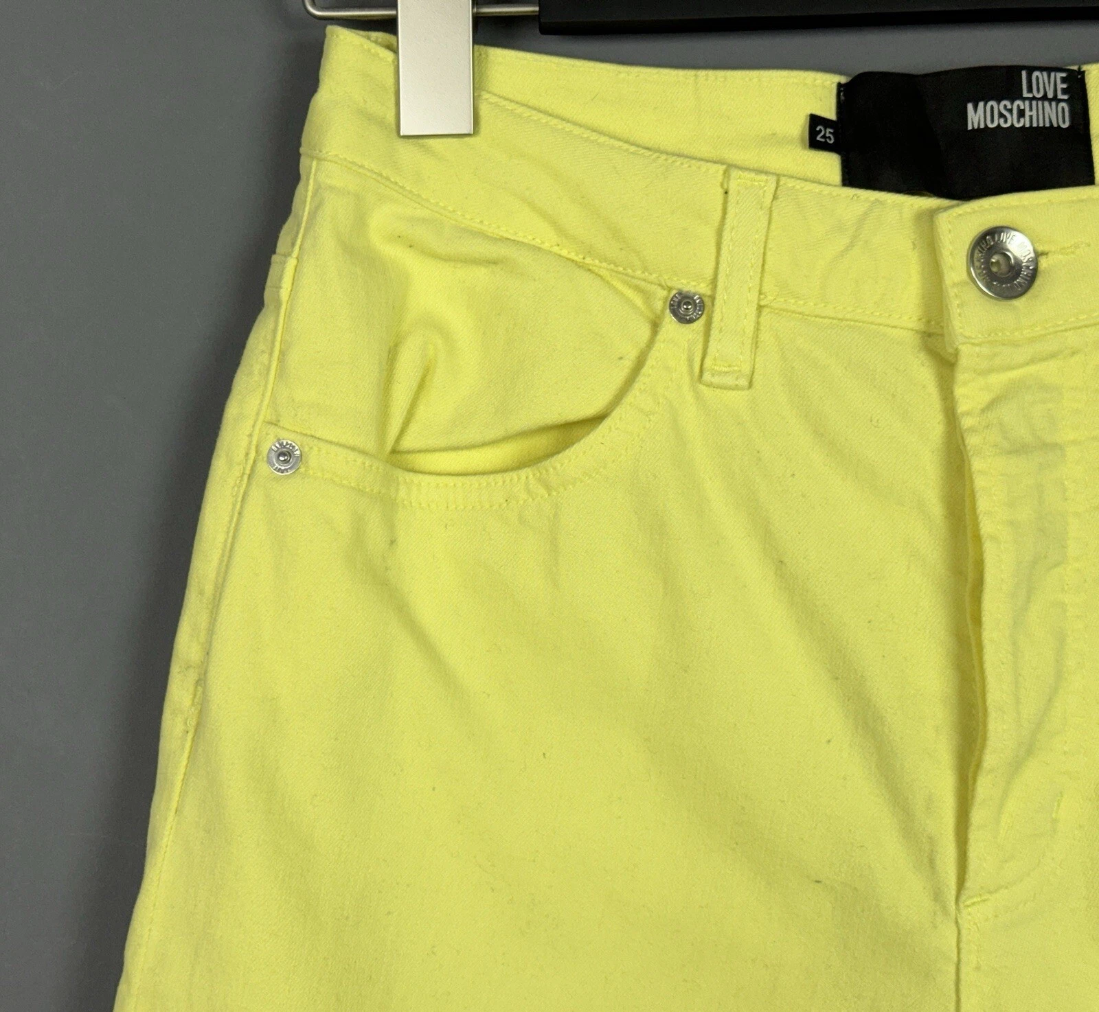 Pantalone donna LOVE MOSCHINO giallo ricamato cuore dritto taglia W 25