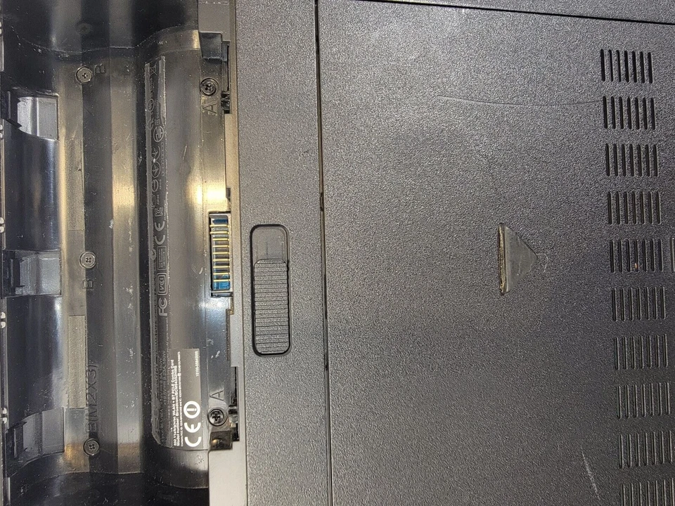 Portátil Asus Gaming/Workstation G75VW, 17.3", GTX 670M, 16RAM Foto 2 de 4