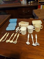 Vtg Chilton Globe Kidde Matic Mixer W/Bowls Utensils Measuring Cups 16 Pieces