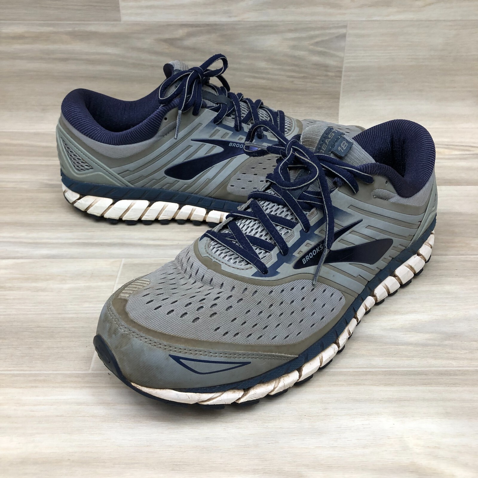Size 12 Brooks Beast 20 Extra Wide Grey Navy White for sale online eBay