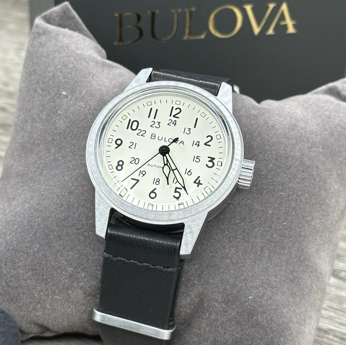 NEW✓AUTOMATIC✓ Bulova Hack Cream Dial Black Leather Strap Men's