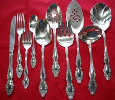 Oneida BAROQUE ROSE Silverplate 1881 Rogers Ltd 1967 Silverware CHOICE Flatware