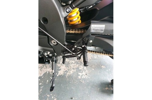 Supporto Pedane Arretrate Regolabili Nero YAMAHA FZ8 N FZ-8N FZ-8 RN25 2010-2016 - Picture 6 of 8