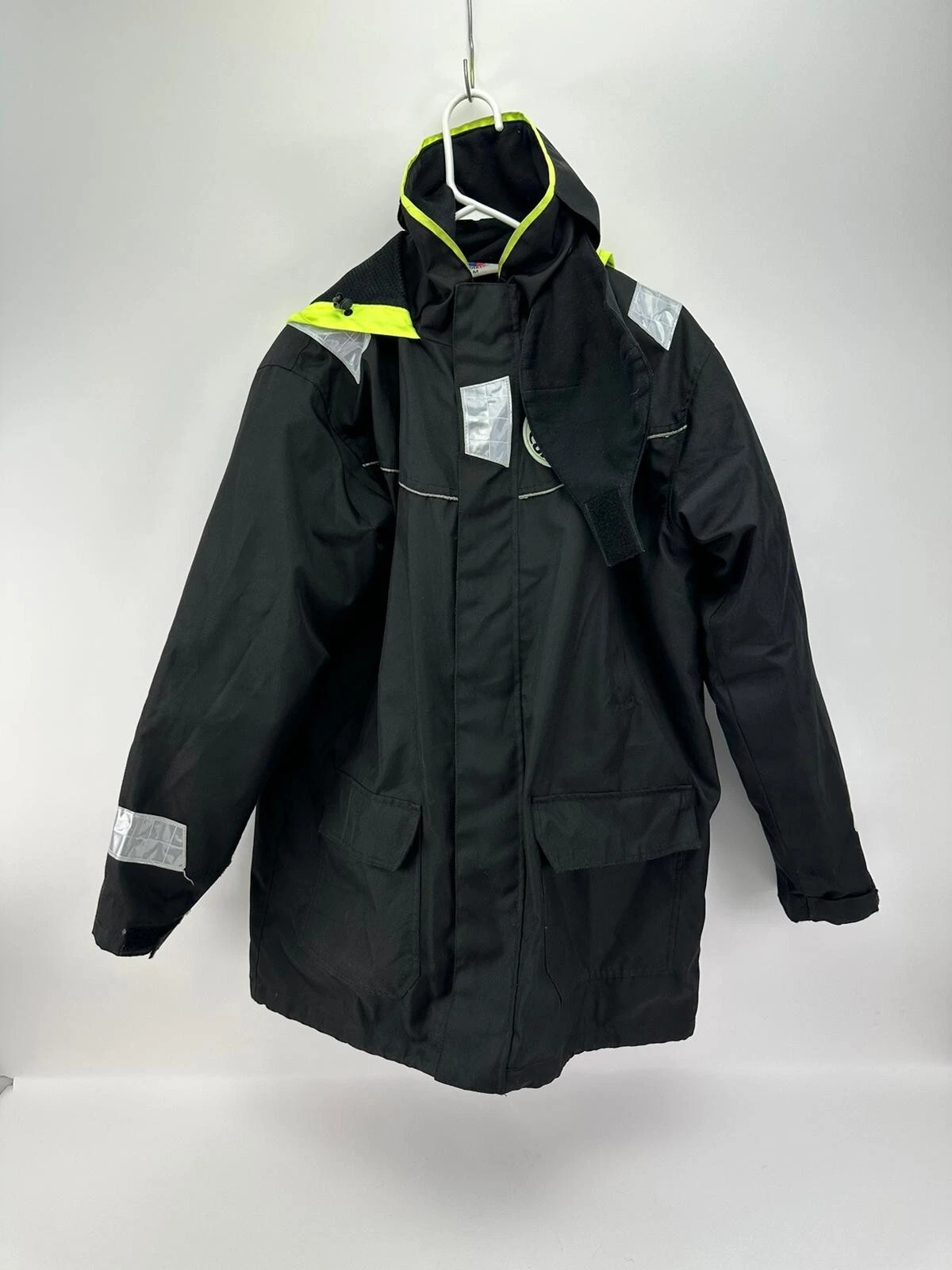 Global Currency Mens Black Sailing Reflective Hooded Face Cover Jacket Size M