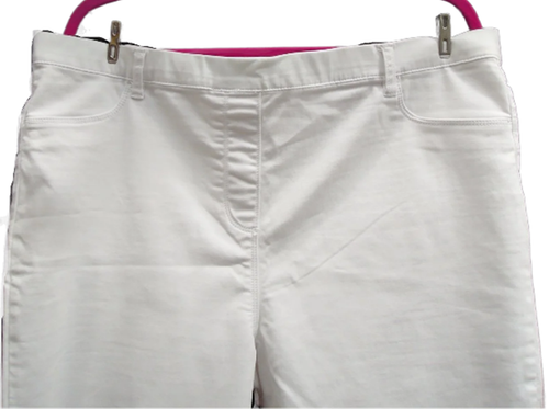 WHITE CROPPED JEANS TROUSERS, M&CO SPIRIT, SIZE UK 18, LB228 - Picture 2 of 3