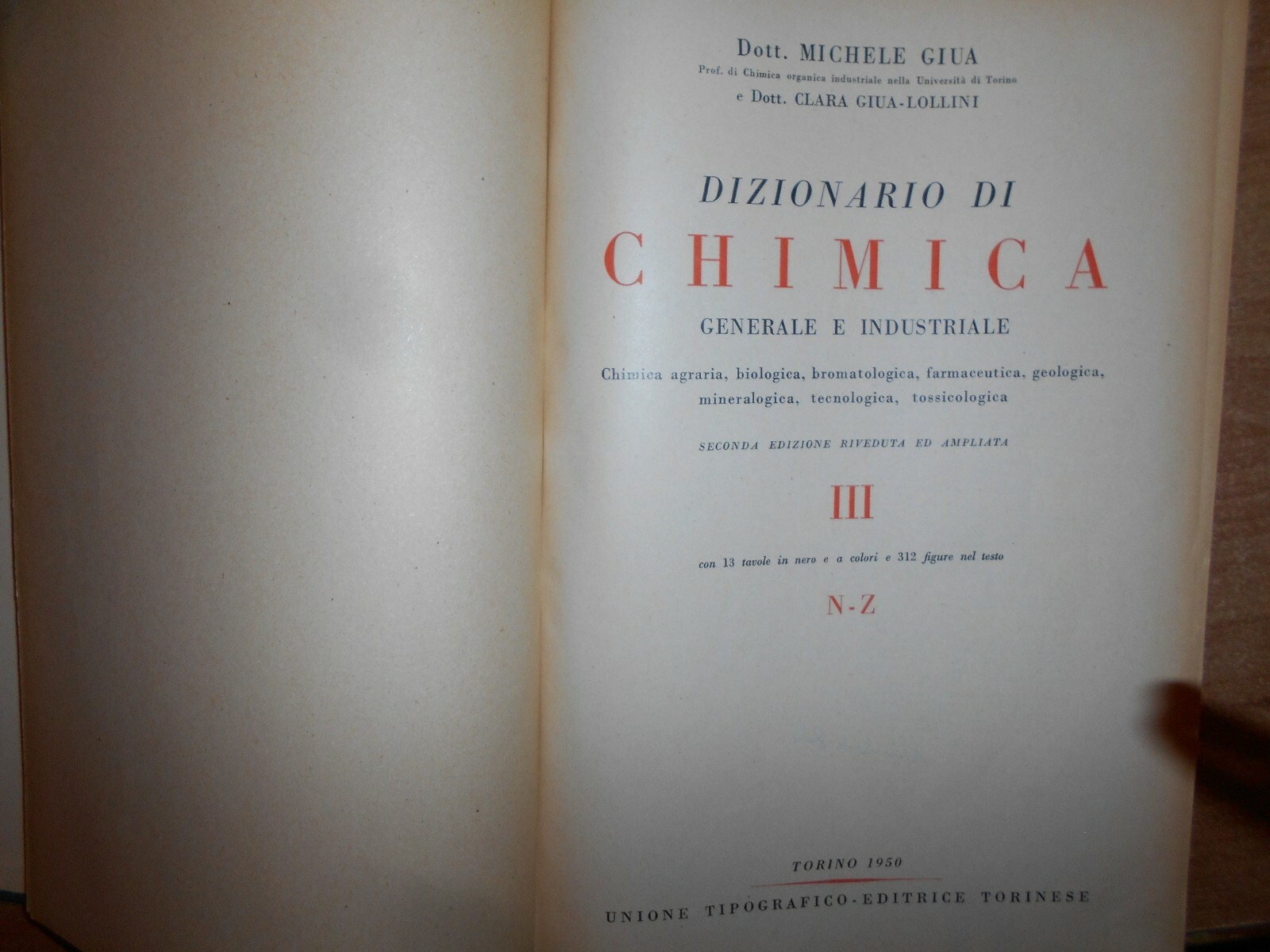 Foto 10 di 12