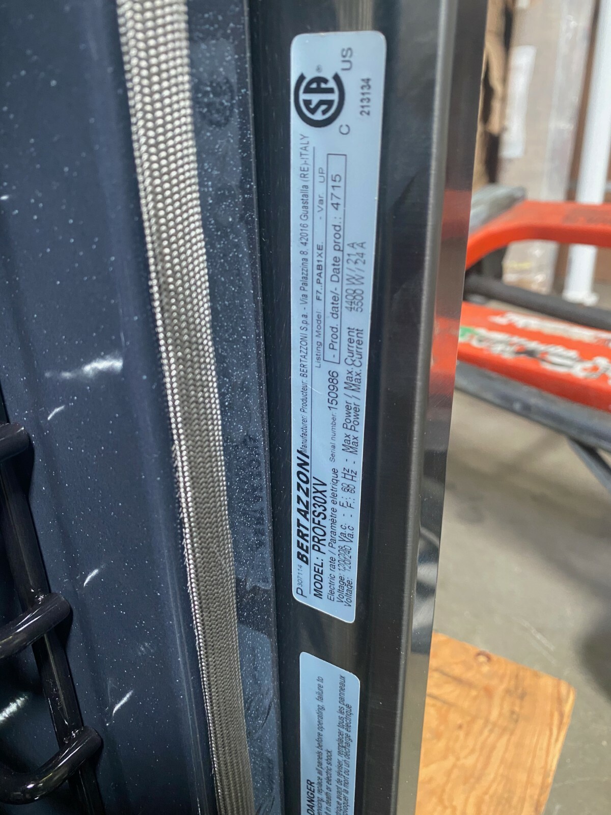 Bertazzoni 30" Stainless Steel Single Electric Convection Wall Oven