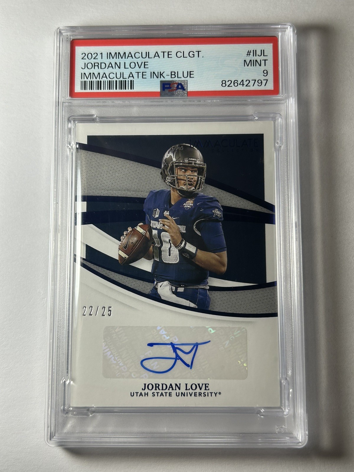 2021 Immaculate Jordan Love Auto /25 Blue Ink PSA 9 Utah State Collegiate Panini
