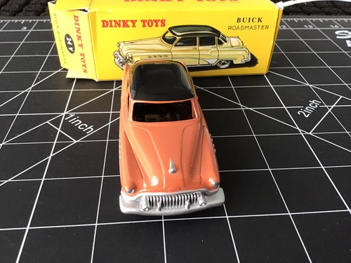 DINKY TOYS 1/43 BUICK ROADMASTER Réf : 24V Réédition