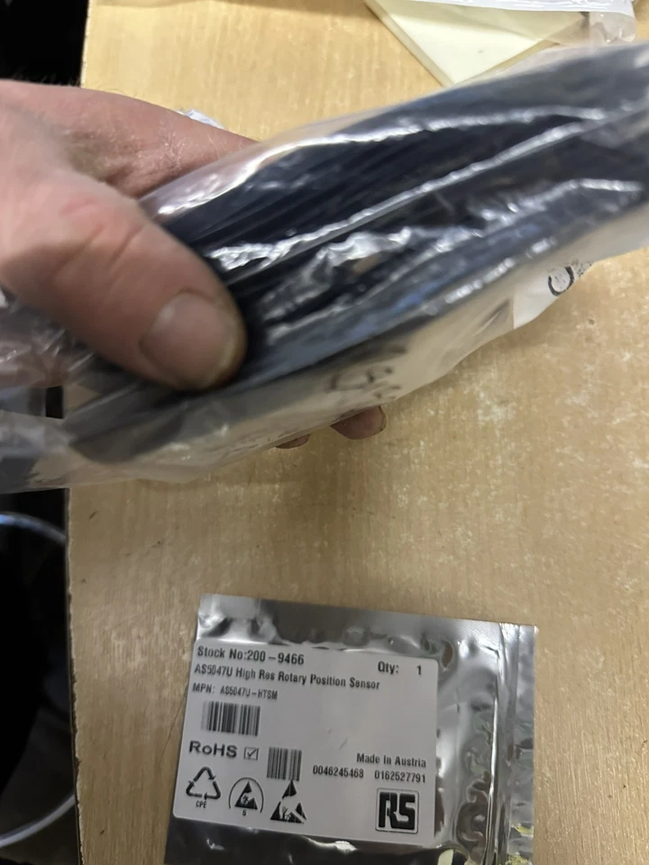 RS 200-9466 AM OSRAM AS5047U High Res Relay Position Sensors 14 Pin X 30 - Image 4 of 4