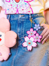 Takashi Murakami Cherry Blossom Rubber Keyring Kaikai Kiki Sakura Flower Keychai