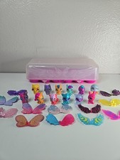 Hatchimals CollEGGtibles Wilder Wings Toy Set 12  12 Wings w/Case