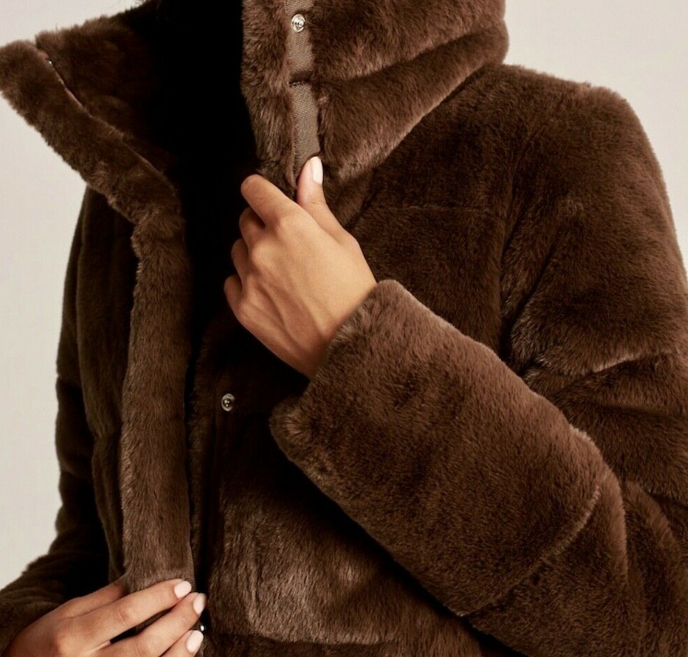 希少！Abercrombie&Fitch ファージャケットダウン Abercrombie & Fitch