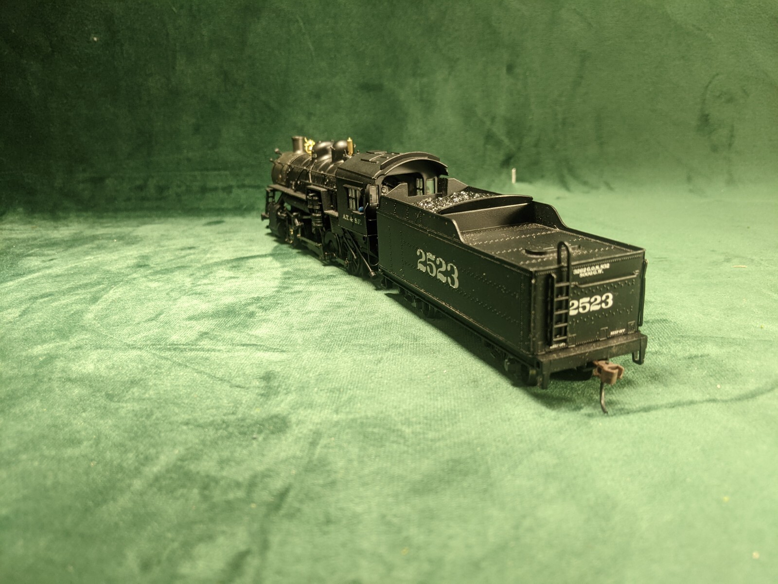 Ho scale Bachmann 280 Steam AT&SF Santa Fe 2523 Runs great