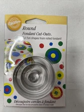 Wilton Cut Outs 3 Graduated Sizes Circle Round Fondant Cutters New in Package