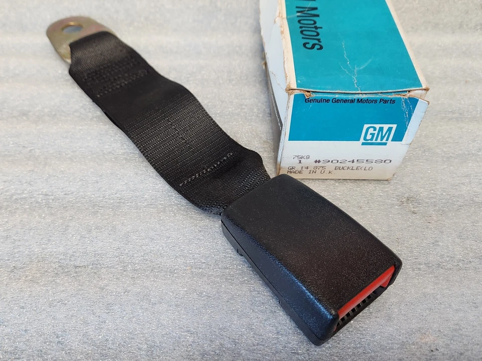 NOS GM 1988-93 PONTIAC LEMANS 后座皮带扣 女子 90245580 — 第 2/4 张图片