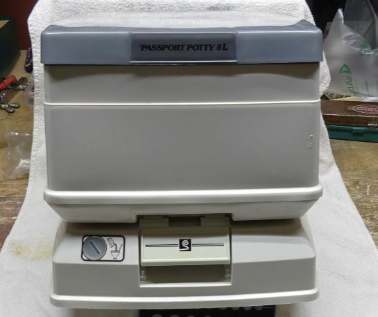PASSPORT POTTY Portable CAMPING Toilet - Model 6001 w Orig BOX