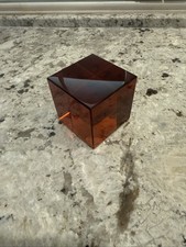 Fermacarte Moser in vetro rosso con cubo di roslin ornamento