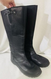 The North Face Women's Camryn Boots Size 10 Black Waterproof Easy Zip Up