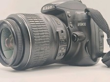 Nikon D5000 12.3MP Digital Camera With Nikon AF-S Nikkor 18-55mm 3.5-5.6g Lens