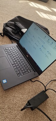 Dell Precision 5520 15,6'' I7-6820HQ 2,70 GHZ 16 GB RAM 702GB Arbeitsspeicher 
