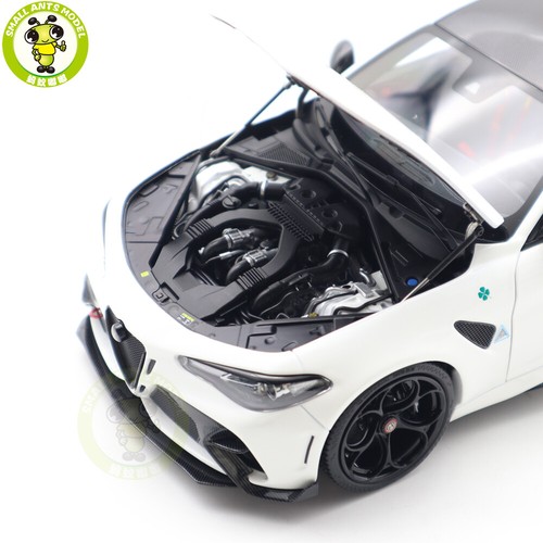 1/18 Alfa Romeo Giulia GTAm MOTORHELIX Bianco Trofed White Diecast Model Car - Picture 15 of 22