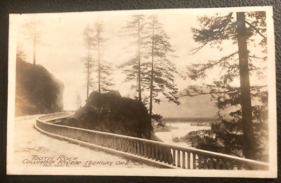 RPPC Postcard TOOTH ROCK COLUMBIA RIVER HIGHWAY OREGON photo by WINTER CO