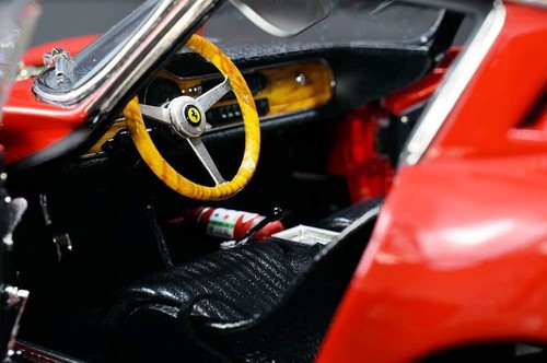 CMC Ferrari 275 GTB/C, Red 1/18. M-210 - Picture 8 of 15