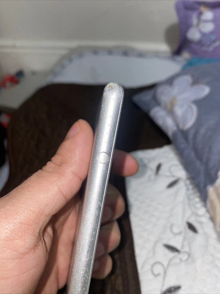 NEW Mophie Powerstation Plus 3x SILVER 5000mAh Battery Charger  iPhone iPad iPod - Image 2 of 4