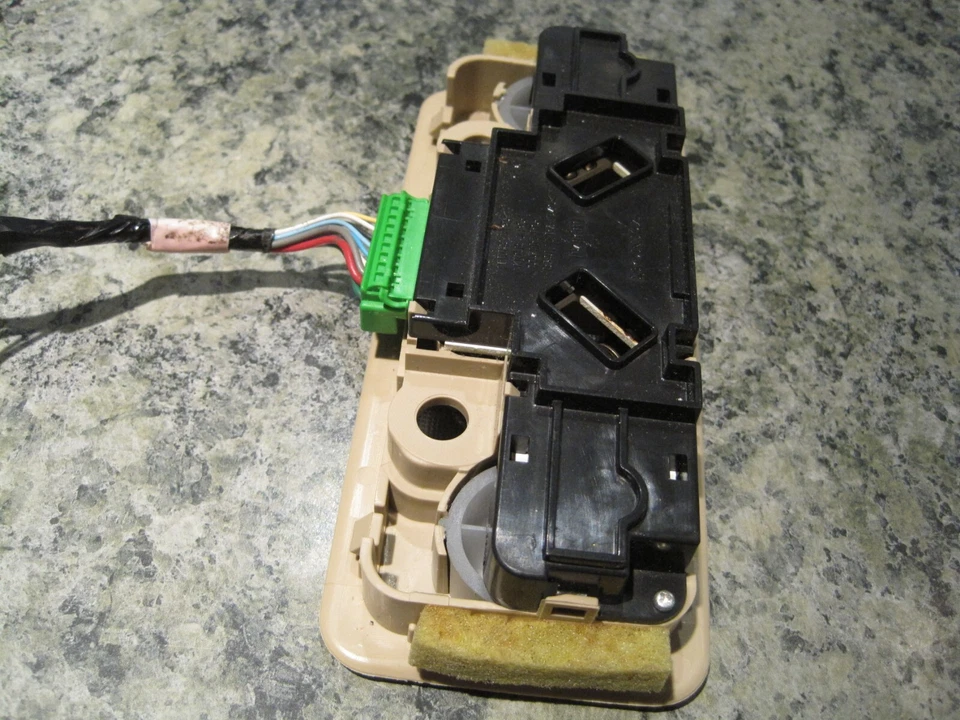 2005 Acura RL Rear Seat Dome Light OEM Tan Tested Fast Ship - Image 4 of 4