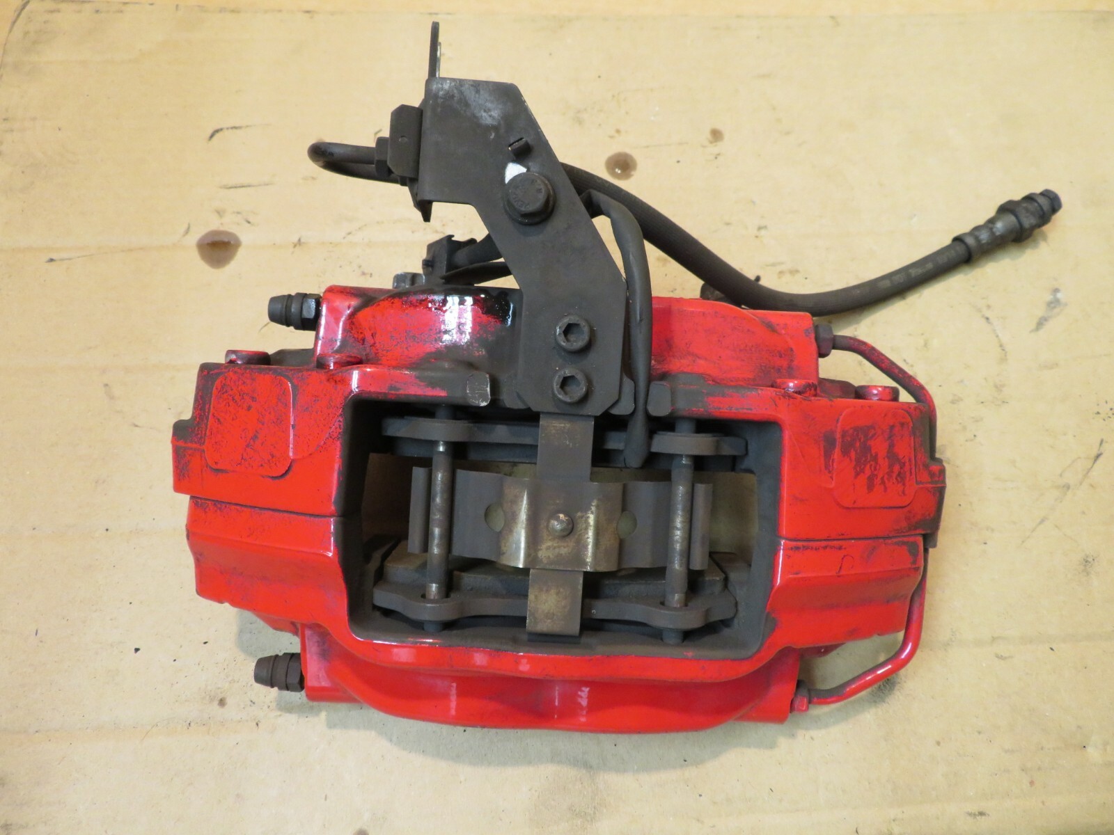 2014-2017 MASERATI GHIBLI SQ4 AWD REAR DRIVER SIDE BRAKE CALIPER SUPPORT SRS OEM