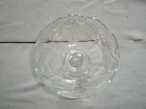 PEDESTAL clear glass FRUIT BOWL 5 1/4" tall - Picture 5 of 10