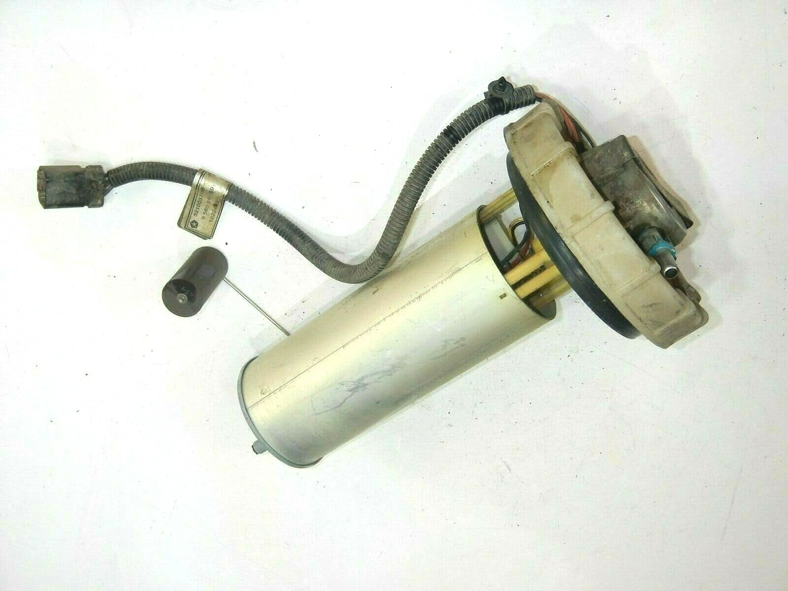 Jeep Cherokee XJ 9701 Fuel Pump Sending Unit Assembly 52100370AB for