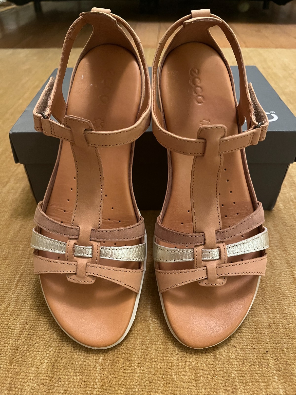 Rare ECCO FLASH Womens Leather T-Bar Sandal in Brown Tan Size 43