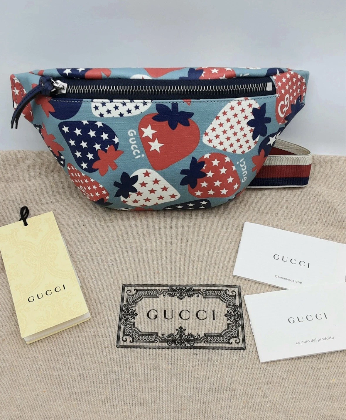 Sac ceinture/fanny pack Gucci imprimé étoile fraise