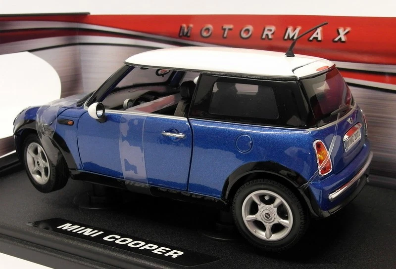 Motormax 1/18 Scale Diecast 73114 BMW Mini Cooper Metallic Blue with White Roof - Image 3 of 3