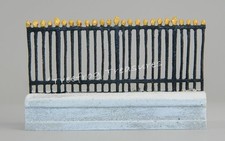 C34 Park Wall with Railings - Sheffield Miniature 1/30th Scale Diorama Accessory