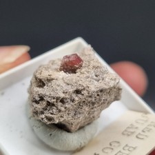 🔥WOW🔥Schöner Bixbit roter Beryll Wha Wha Mountains USA alte Mineraliensammlung