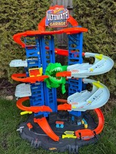 Hot Wheels Ultimate Garage Playset T-Rex Attack Track Toy excellent condition
