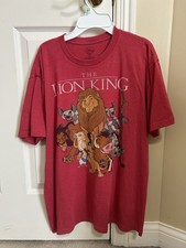 Disney Lion King Group Shot T-Shirt Size Large