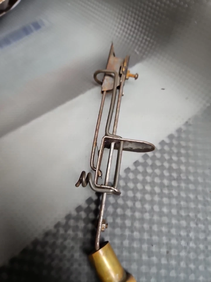 Vintage Bluenose Rug Hooker Tool For Hooked Yarn Rugs Box & Instructions - Image 4 of 4