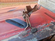 1967-1976 Mopar 4 Or 3 Speed Pedal A Body Barracuda Duster Demon Dart Sport 1967-1976 Mopar 4 Or 3 Speed Pedal A Body Barracuda Duster Demon Dart Sport