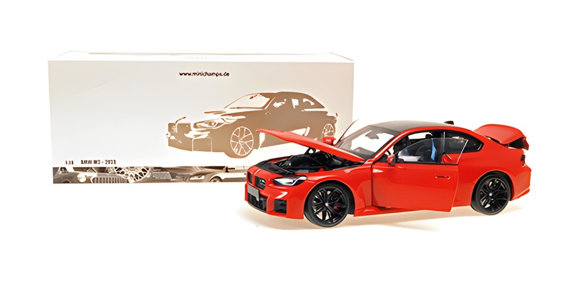 Minichamps 1/18 BMW M2 G87 RED METALLIC 2023 WITH OPENINGS